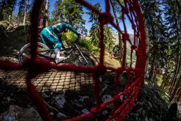 Whoop Downhill Worldcup La Thuile BRUNI Loic SPECIALIZED GRAVITYat Whoop Downhill Worldcup La Thuile, 05.07.2025,in La Thuile,ITA Foto: Sebastian Sternemann