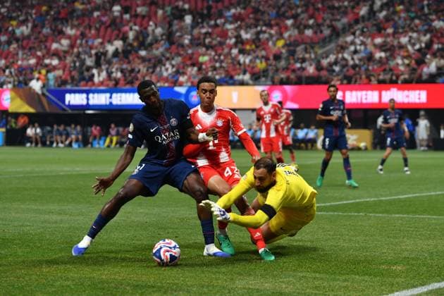 Bayern Munich s Jamal Musiala injures his leg during match against Paris Saint-Germain ATLANTA, USA - JULY 5: Jamal Musiala of Bayern Munich in action during 2025 FIFA Club World Cup quarter-final football match between Paris Saint-Germain and Bayern Munich at Mercedes Benz Stadium in Atlanta, GA, United States on July 5, 2025. Peter Zay Anadolu Atlanta United States. Editorial use only. Please get in touch for any other usage.  Copyright: x2025xAnadoluxPeterxZayx