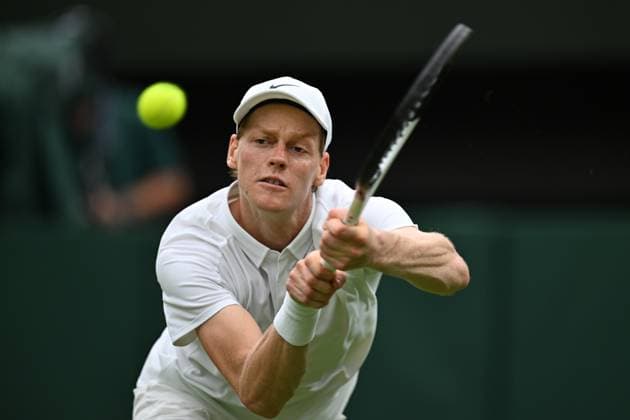 Day Six: The Championships - Wimbledon 2025 LONDON, ENGLAND - JULY 05: Jannik Sinner of Italy in action against Pedro Martinez of Spain during the Gentlemen s Singles third round match on day six of The Championships Wimbledon 2025 at All England Lawn Tennis and Croquet Club on July 05, 2025 in London, England. London All England Lawn Tennis and Croq England United Kingdom Copyright: xVisionhausx 776301258
