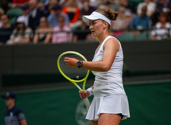 Tennis - Wimbledon Championship 2025 - Day 6 LONDON, ENGLAND - Saturday, July 5, 2025: Barbora Krejcikova (CZE) during the Ladies Singles 3rd Round on Day Six of The Championships Wimbledon 2025 at the All England Lawn Tennis and Croquet Club. (Photo by Kirsten Holst Propaganda) LONDON All England Lawn Tennis and Croquet Club GREATER LONDON ENGLAND  Copyright: xKirstenxHolstx 2025-07-05-066-Wimbledon_2025_Day_6