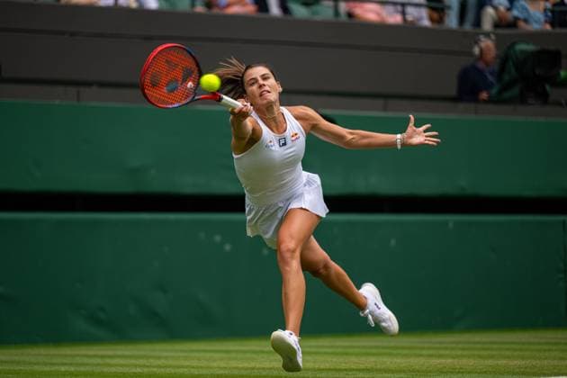 Tennis - Wimbledon Championship 2025 - Day 6 LONDON, ENGLAND - Saturday, July 5, 2025: Emma Navarro (USA) during the Ladies Singles 3rd Round on Day Six of The Championships Wimbledon 2025 at the All England Lawn Tennis and Croquet Club. (Photo by Kirsten Holst Propaganda) LONDON All England Lawn Tennis and Croquet Club GREATER LONDON ENGLAND  Copyright: xKirstenxHolstx 2025-07-05-079-Wimbledon_2025_Day_6