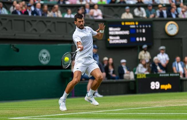Tennis - Wimbledon Championship 2025 - Day 6 LONDON, ENGLAND - Saturday, July 5, 2025: Novak Djokovic (SRB) during the Gentlemen s Singles 3rd Round on Day Six of The Championships Wimbledon 2025 at the All England Lawn Tennis and Croquet Club. (Photo by Kirsten Holst Propaganda) LONDON All England Lawn Tennis and Croquet Club GREATER LONDON ENGLAND  Copyright: xKirstenxHolstx 2025-07-05-098-Wimbledon_2025_Day_6