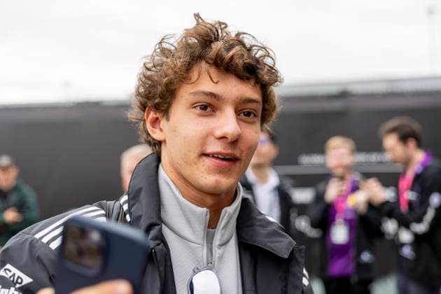 NORTHAMPTONSHIRE, ENG - JULY 05: Andrea Kimi Antonelli of Italy and Team Mercedes (12) enters the paddock before the FP3 session at the F1 Grand Prix of Great Britain on July 05, 2025 at Silverstone Circuit in Northampton, England. (Photo by Bob Kupbens Icon Sportswire) AUTO: JUL 05 F1 British Grand Prix EDITORIAL USE ONLY Icon250705041