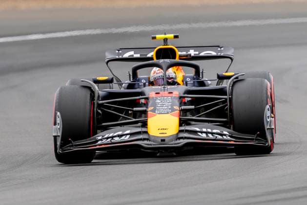 NORTHAMPTONSHIRE, ENG - JULY 05: Yuki Tsunoda of Japan and Team Red Bull Racing (22) during the FP3 session at the F1 Grand Prix of Great Britain on July 05, 2025 at Silverstone Circuit in Northampton, England. (Photo by Bob Kupbens Icon Sportswire) AUTO: JUL 05 F1 British Grand Prix EDITORIAL USE ONLY Icon250705075