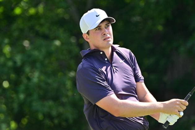 SILVIS, IL - JUL 05: Golfer Davis Thompson watches his ball after hitting his shot on the 2 tee during the third round of the John Deere PGA, Golf Herren Golf Classic on July 05, 2025, at TPC Deere Run in Silvis,IL. (Photo by Keith Gillett Icon Sportswire) GOLF: JUL 05 PGA John Deere Classic EDITORIAL USE ONLY Icon25070561