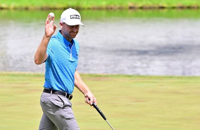 SILVIS, IL - JUL 05: Golfer Brian Campbell reacts after sinking a long putt on the 18 green during the third round of the John Deere PGA, Golf Herren Golf Classic on July 05, 2025, at TPC Deere Run in Silvis,IL. (Photo by Keith Gillett Icon Sportswire) GOLF: JUL 05 PGA John Deere Classic EDITORIAL USE ONLY Icon25070581