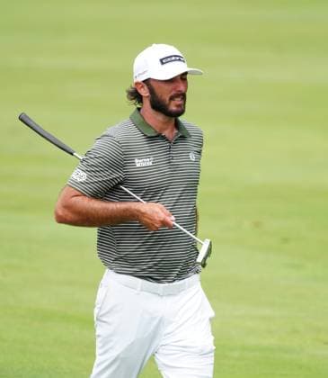 SILVIS, IL - JULY 05: PGA, Golf Herren golfer Max Homa putts on the 17th hole during the John Deere Classic on July 5, 2025, at TPC Deere Run in Silvis, Illinois. (Photo by Brian Spurlock Icon Sportswire) GOLF: JUL 05 PGA John Deere Classic EDITORIAL USE ONLY Icon25070565