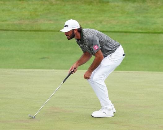 SILVIS, IL - JULY 05: PGA, Golf Herren golfer Max Homa lines up a putt on the 17th hole during the John Deere Classic on July 5, 2025, at TPC Deere Run in Silvis, Illinois. (Photo by Brian Spurlock Icon Sportswire) GOLF: JUL 05 PGA John Deere Classic EDITORIAL USE ONLY Icon25070566