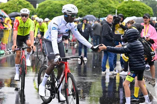 Tour de France 2025 Stage 2 BOULOGNE-SUR-MER, FRANCE - JULY 06 : Girmay Biniam (ERI) of Intermarche - Wanty before the start of the race during stage 2 of the 112th edition of Tour de France an UCI World Tour 2.UWT cycling road race stage for Men Elite of 212 km with start in Lauwin-Planque and finish in Boulogne-sur-Mer on July 6, 2025 in Boulogne-sur-Mer, France, 06 07 2025 ( Motordriver Kenny Verfaillie - Boulogne-sur-Mer France  Copyright: xJanxDexMeuleneirx