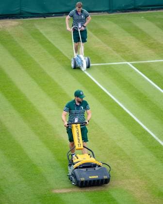 Wimbledon Championships 2025 06 Jul 2025 Early morning preparation Early morning preparation in action at the Wimbledon Championships 2025 AELTC London Church Road, Wimbledon, London, United Kingdom Wimbledon England, UK NEWSPAPERS OUT Copyright: xImmyxThompson-Bland IPSxPhotoxAgencyx