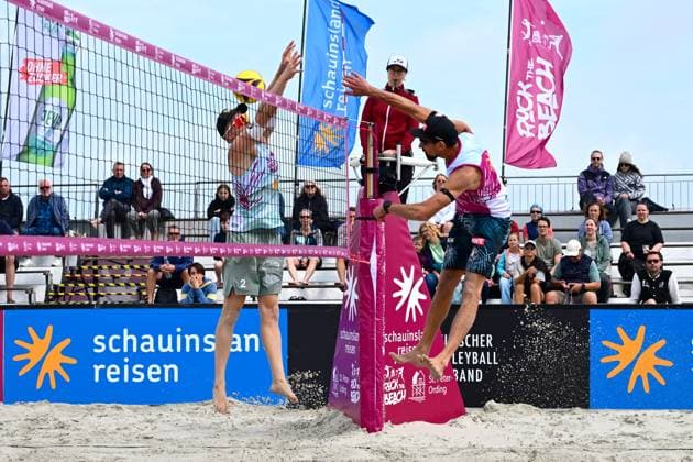 Beachvollyball I Herren I Damen I Halbfinale I National l St. Peter Ording I Strand I Sandbank I Festival Charakter I SPO I 06.07.2025 I v.l. Wolf Georg (Eintracht Spontent) , Erdmann Jonathan (1. Beachclub Kiel) , Rock the Beach - die Nationale Beach-Vollyball Serie mit Festival-Charakter auf der Sandbank Strand in Ording vom 04.07. - 06.07.2025 , Qualifikation zur Deutschen Meisterschaft , Ording Sandbank Schleswig-Holstein Deutschland