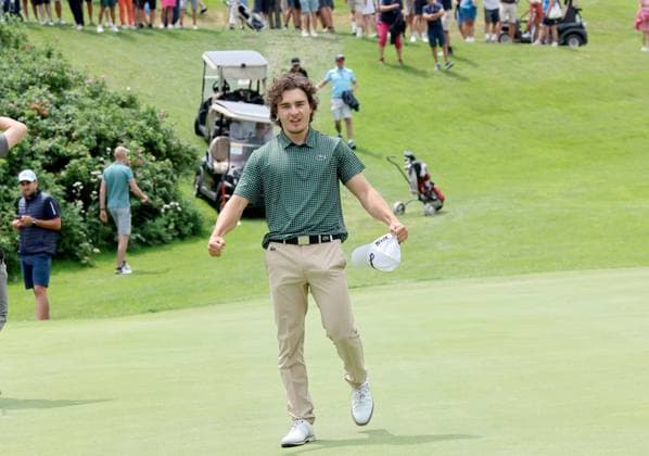 GOLF - Interwetten Open HAUS,AUSTRIA,06.JUL.25 - GOLF - Interwetten Open, HotelPlanner Tour, Golfclub Schladming. Image shows the rejoicing of Maximilian Steinlechner (AUT).  GEPAxpictures xHansxOberlaender