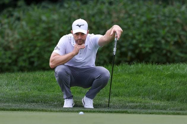 Marcel Schneider (GER) beim lesen der Puttlinie, 36. BMW International Open 2025, Golf, DP World Tour, Herren, Finale, 06.07.2025 Eichenried Bayern Deutschland