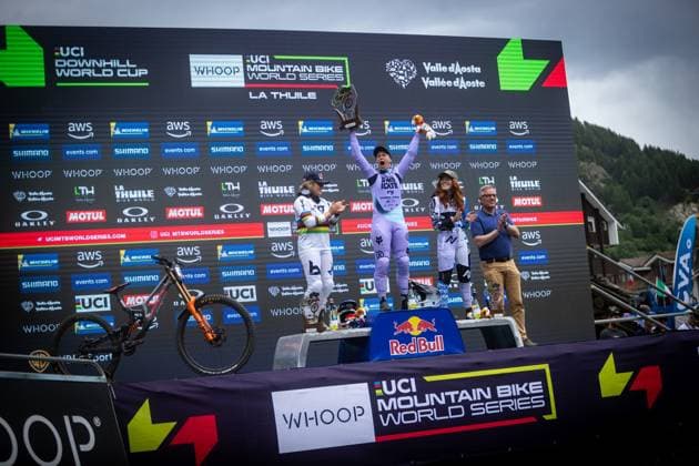 Whoop Downhill Worldcup La Thuile Podium Woman HOFMANN Nina SANTA CRUZ SYNDICATEat Whoop Downhill Worldcup La Thuile, 06.07.2025,in La Thuile,ITA Foto: Sebastian Sternemann