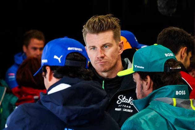 F1 - BRITISH GRAND PRIX 2025 SAINZ Carlos (spa), Williams Racing FW47, HULKENBERG Nico (ger), Stake F1 Team Kick C45, ALONSO Fernando (spa), Aston Martin F1 Team AMR25, portrait during the Formula 1 Qatar Airways British Grand Prix 2025, 12th round of the 2025 FIA Formula One World Championship, WM, Weltmeisterschaft from July 4 to 6, 2025 on the Silverstone Circuit, in Silverstone, United Kingdom - SilverstoneUnited Kingdom Copyright: xFLORENTxGOODENx