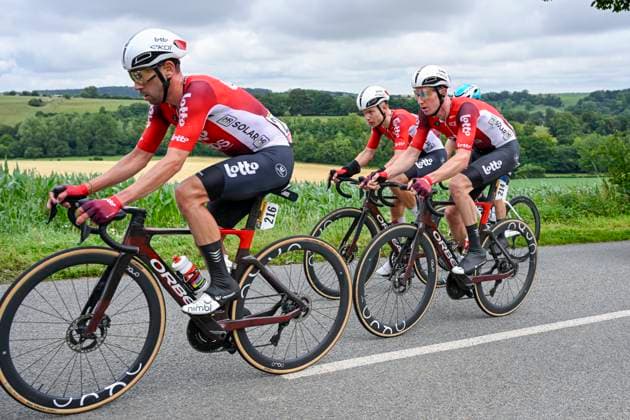 Tour de France 2025 Stage 2 BOULOGNE-SUR-MER, FRANCE - JULY 06 : Sepulveda Eduardo (ARG) of Lotto, Drizners Jarrad (AUS) of Lotto in action during stage 2 of the 112th edition of Tour de France an UCI World Tour 2.UWT cycling road race stage for Men Elite of 212 km with start in Lauwin-Planque and finish in Boulogne-sur-Mer on July 6, 2025 in Boulogne-sur-Mer, France, 06 07 2025 ( Motordriver Kenny Verfaillie - Boulogne-sur-Mer France  Copyright: xJanxDexMeuleneirx