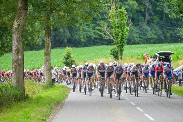 Tour de France 2025 Stage 2 BOULOGNE-SUR-MER, FRANCE - JULY 06 : Team Alpecin - Deceuninck, Red Bull - BORA - Hansgrohe in action during stage 2 of the 112th edition of Tour de France an UCI World Tour 2.UWT cycling road race stage for Men Elite of 212 km with start in Lauwin-Planque and finish in Boulogne-sur-Mer on July 6, 2025 in Boulogne-sur-Mer, France, 06 07 2025 ( Motordriver Kenny Verfaillie - Boulogne-sur-Mer France  Copyright: xJanxDexMeuleneirx