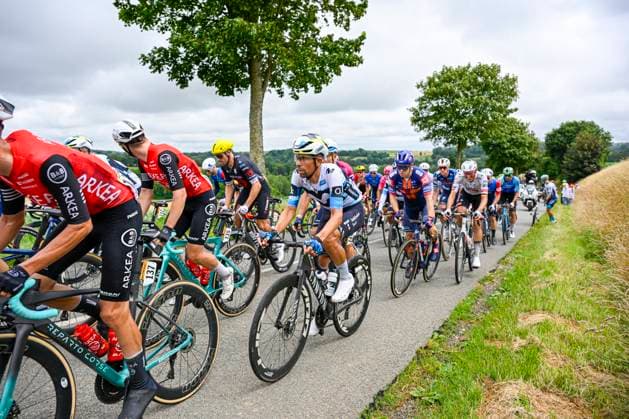Tour de France 2025 Stage 2 BOULOGNE-SUR-MER, FRANCE - JULY 06 : Rider of Movistar Team during stage 2 of the 112th edition of Tour de France an UCI World Tour 2.UWT cycling road race stage for Men Elite of 212 km with start in Lauwin-Planque and finish in Boulogne-sur-Mer on July 6, 2025 in Boulogne-sur-Mer, France, 06 07 2025 ( Motordriver Kenny Verfaillie - Boulogne-sur-Mer France  Copyright: xJanxDexMeuleneirx