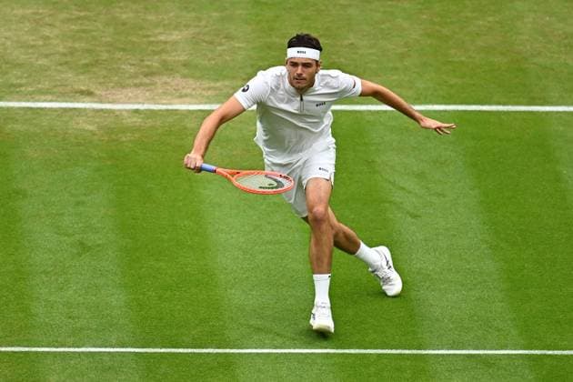 Wimbledon Championships - Day 7 - London Taylor Fritz (USA) during his fourth round match at the 2025 Wimbledon Championships at the AELTC in London, England, UK on July 6, 2025. Photo by Corinne Dubreuil ABACAPRESS.COM London England United Kingdom  Copyright: xDubreuilxCorinne ABACAx