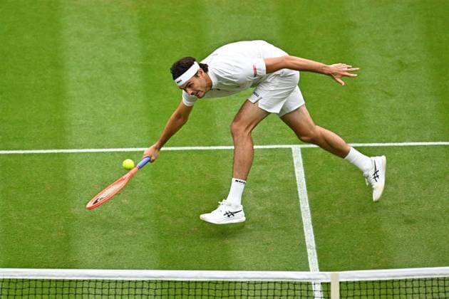 Wimbledon Championships - Day 7 - London Taylor Fritz (USA) during his fourth round match at the 2025 Wimbledon Championships at the AELTC in London, England, UK on July 6, 2025. Photo by Corinne Dubreuil ABACAPRESS.COM London England United Kingdom  Copyright: xDubreuilxCorinne ABACAx