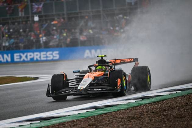F1 - BRITISH GRAND PRIX 2025 04 NORRIS Lando (gbr), McLaren F1 Team MCL39, action during the Formula 1 Qatar Airways British Grand Prix 2025, 12th round of the 2025 FIA Formula One World Championship, WM, Weltmeisterschaft from July 4 to 6, 2025 on the Silverstone Circuit, in Silverstone, United Kingdom - SilverstoneUnited Kingdom  Copyright: xALBERTOxVIMERCATIx