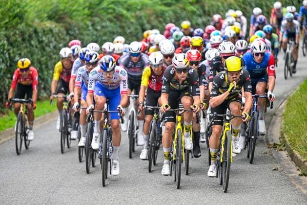 Tour de France 2025 Stage 2 BOULOGNE-SUR-MER, FRANCE - JULY 06 : Van Aert Wout (BEL) of Team Visma - Lease a Bike, Campenaerts Victor (BEL) of Team Visma - Lease a Bike in action during stage 2 of the 112th edition of Tour de France an UCI World Tour 2.UWT cycling road race stage for Men Elite of 212 km with start in Lauwin-Planque and finish in Boulogne-sur-Mer on July 6, 2025 in Boulogne-sur-Mer, France, 06 07 2025 ( Motordriver Kenny Verfaillie - Boulogne-sur-Mer France  Copyright: xJanxDexMeuleneirx