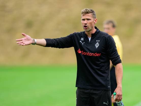 Oliver Kirch (Borussia Moenchengladbach U19, Cheftrainer), BITZER CUP Junioren 2025, Fussball, U19 Turnier, Wuerttemberg, Spielzeit 2025, 06.07.2025, Eibner-Pressefoto Andreas Ulmer BITZER CUP Junioren 2025, Fussball, U19 Turnier, Wuerttemberg, Spielzeit 2025, 06.07.2025, Ergenzingen *** Oliver Kirch Borussia Moenchengladbach U19, Head Coach , BITZER CUP Juniors 2025, Football, U19 Tournament, Wuerttemberg, Season 2025, 06 07 2025, Eibner Pressefoto Andreas Ulmer BITZER CUP Juniors 2025, Football, U19 Tournament, Wuerttemberg, Season 2025, 06 07 2025, Ergenzingen Copyright: xEibner-Pressefoto AndreasxUlmerx EP_AUR