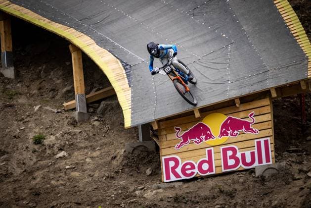 Whoop Downhill Worldcup La Thuile WIDMANN Veronika MONDRAKER FACTORY RACING DHat Whoop Downhill Worldcup La Thuile, 06.07.2025,in La Thuile,ITA Foto: Sebastian Sternemann