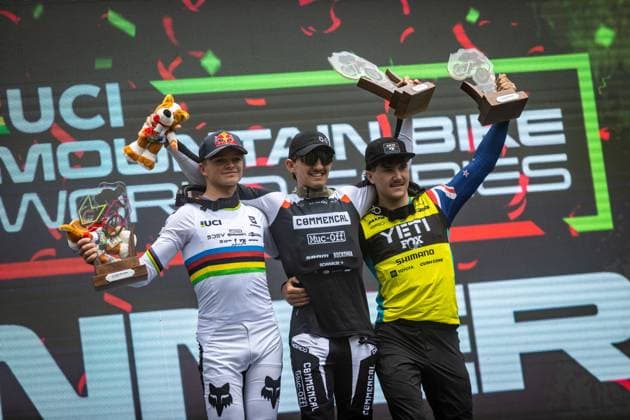 Whoop Downhill Worldcup La Thuile Podium Junior Menat Whoop Downhill Worldcup La Thuile, 06.07.2025,in La Thuile,ITA Foto: Sebastian Sternemann