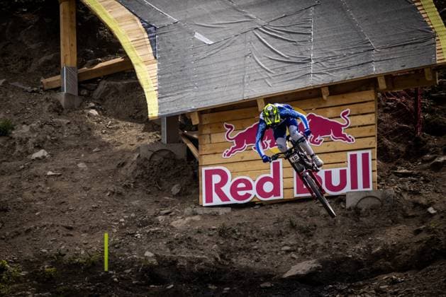 Whoop Downhill Worldcup La Thuile SHAW Luca CANYON CLLCTV FACTORY TEAMat Whoop Downhill Worldcup La Thuile, 06.07.2025,in La Thuile,ITA Foto: Sebastian Sternemann
