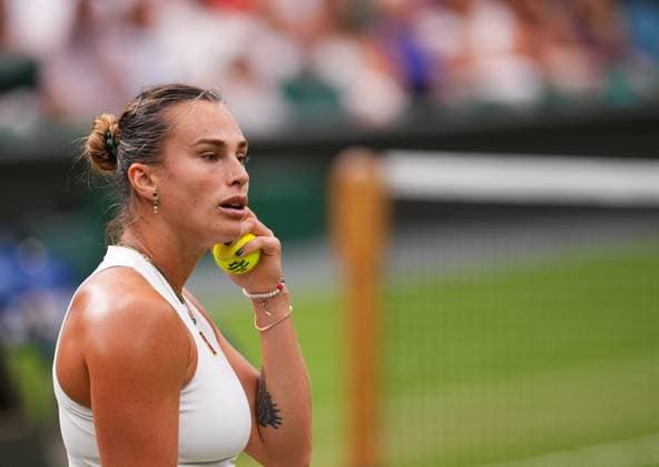 LONDON, ENGLAND - JULY 06: Aryna Sabalenka of Belarus celebrates during the Ladies Singles fourth round match on day seven of The Championships Wimbledon 2025 at All England Lawn Tennis and Croquet Club on July 06, 2025 in London, England  Copyright: xHiroshixSatox