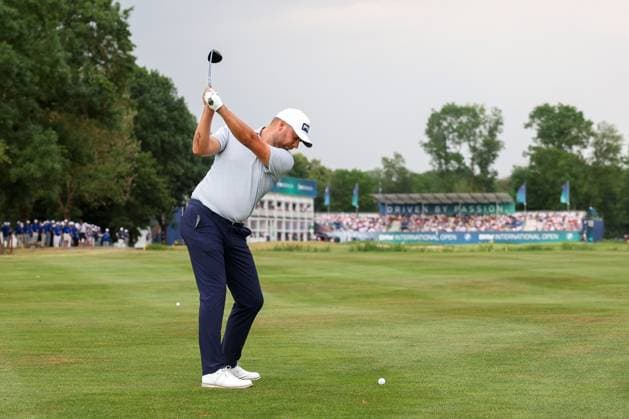 Daniel Brown (ENG) auf dem Fairway, 36. BMW International Open 2025, Golf, DP World Tour, Herren, Finale, 06.07.2025 Eichenried Bayern Deutschland