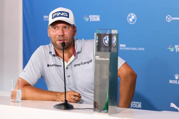 Gewinner der 36. BMW international Open, Daniel Brown (ENG) bei der Presskonferenz nach seinem Sieg, 36. BMW International Open 2025, Golf, DP World Tour, Herren, Finale, 06.07.2025 Eichenried Bayern Deutschland