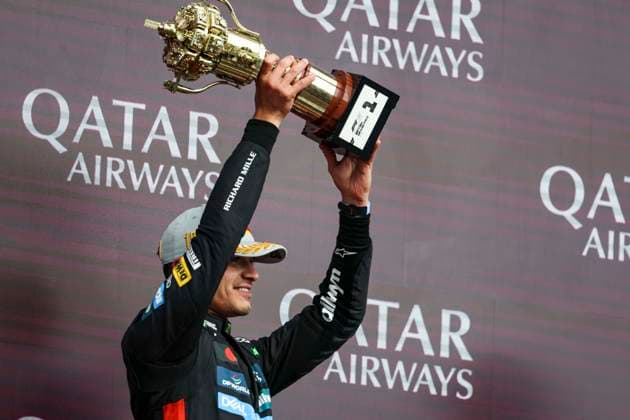 F1 - BRITISH GRAND PRIX 2025 NORRIS Lando (gbr), McLaren F1 Team MCL39, portrait trophy podium during the Formula 1 Qatar Airways British Grand Prix 2025, 12th round of the 2025 FIA Formula One World Championship, WM, Weltmeisterschaft from July 4 to 6, 2025 on the Silverstone Circuit, in Silverstone, United Kingdom - SilverstoneUnited Kingdom  Copyright: xANTONINxVINCENTx