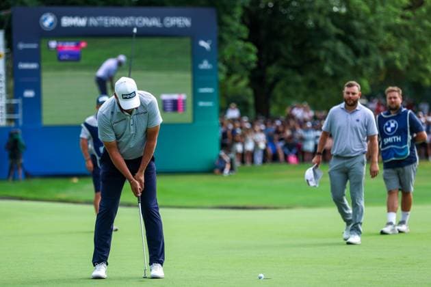 Golf DP World Tour European Tour Tag 4 Finaltag BMW International Open 2025 am 06.07.2025 im Golf Club Eichenried Daniel Brown ( England ) mit dem Put zum Sieg Gewinn der BMW International Open 2025