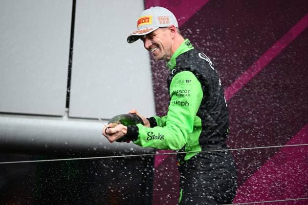 F1 Grand Prix of Great Britain Niko Hulkenberg of Kick Sauber celebrates on the podium during the 13th round of the Formula 1 World Championship, WM, Weltmeisterschaft at Silverstone Circuit in Silverstone, Northamptonshire, England, on July 6, 2025. Silverstone Northampshire United Kingdom  Copyright: xAndreaxDiodatox originalFilename:diodato-formula1250706_npQaq.jpg