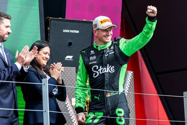 06.07.2025, Silverstone Circuit, Silverstone, FORMULA 1 QATAR AIRWAYS BRITISH GRAND PRIX 2025 , im Bild Sensationeller 3. Platz und damit das erste Podium im 239. Rennen für Nico Hülkenberg (DEU), Stake F1 Team Kick Sauber. (Photo by Martin Trenkler Hasan Bratic DeFodi Images)