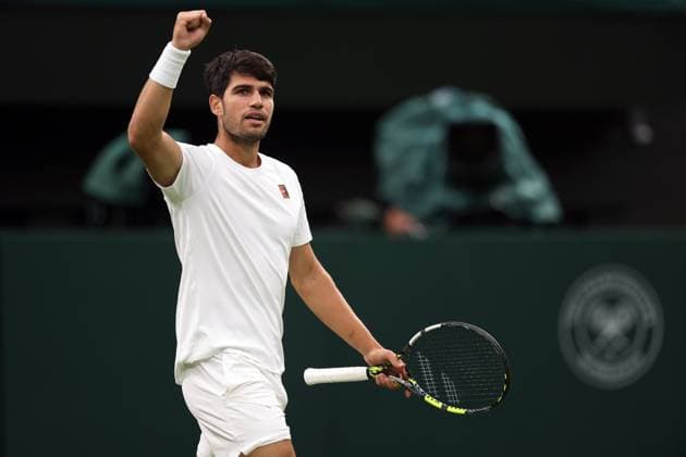 Carlos Alcaraz during his fourth round match Wimbledon Tennis Championships, Day 7, The All England Lawn Tennis and Croquet Club, London, UK - 06 Jul 2025London The All England Lawn Tennis and United Kingdom  Copyright: xEllaxLing Shutterstockx 15387063be