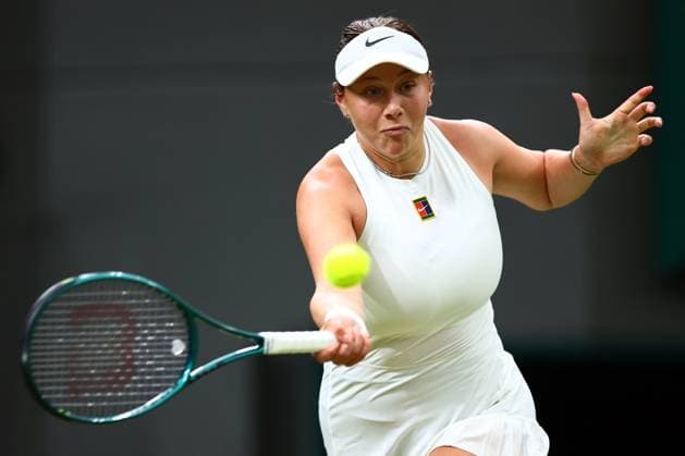 Amanda Anisimova during her fourth round match Wimbledon Tennis Championships, Day 7, The All England Lawn Tennis and Croquet Club, London, UK - 06 Jul 2025London The All England Lawn Tennis and United Kingdom  Copyright: xJamesxMarsh Shutterstockx 15387062gd