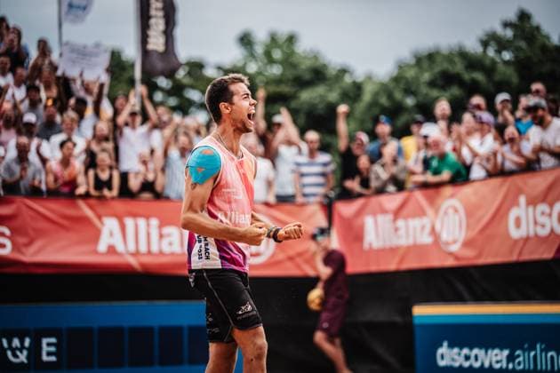 Beachvolleyball Männer Allianz German Beach Tour 2025 Tourstop München 06.07.2025 Yannick Bibelriether jubelt München Zentraler Hochschulsport Münche Bayern Deutschland