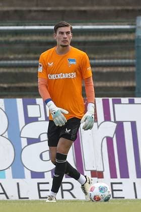 05.07.2025, xtgx, Fussball Testspiel, BFC Dynamo Berlin - Hertha BSC Berlin emspor, v.l. Robert Kwasigroch (Hertha) Freisteller, Einzelbild, Ganzkoerper, single frame (DFL DFB REGULATIONS PROHIBIT ANY USE OF PHOTOGRAPHS as IMAGE SEQUENCES and or QUASI-VIDEO) Berlin