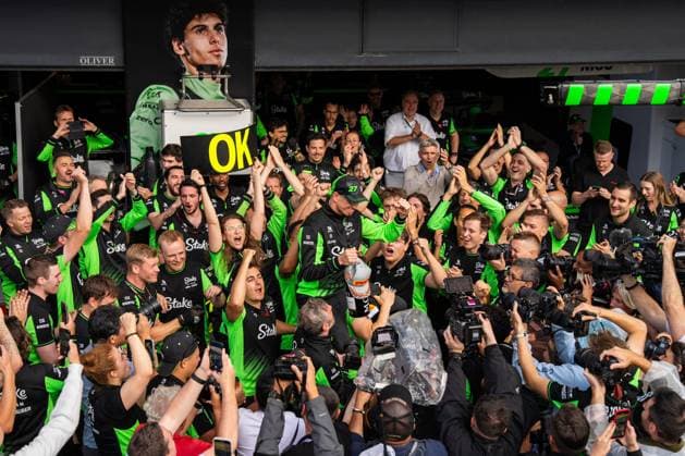 Formula 1 F1 British Grand Prix 2025 - Sunday Nico Hulkenberg (Ger) of Kick Sauber 27 podium celebration during the Formula 1 Qatar Airways British Grand Prix 2025 on Sunday Race Day at the Silverstone International Circuit, Silverstone, Great Britain on July 6, 2025 . Photo by Antoine Lapeyre ABACAPRESS.COM Silverstone United Kingdom  Copyright: xLapeyrexAntoine ABACAx