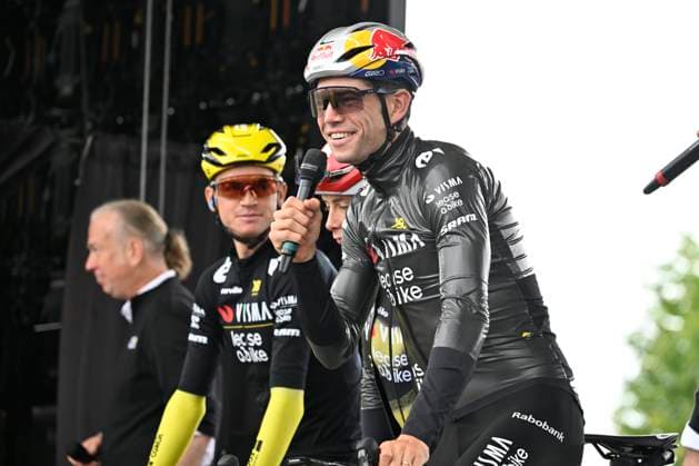 Tour de France 2025 Stage 3 DUINKERKE, FRANCE - JULY 07 : Van Aert Wout (BEL) of Team Visma Lease a Bike during stage 3 of the 112th edition of Tour de France an UCI World Tour 2.UWT cycling road race stage for Men Elite of 178 km with start in Valenciennes and finish in Duinkerke on July 7, 2025 in Duinkerke, France, 07 07 2025 ( Motordriver Kenny Verfaillie - Duinkerke France  Copyright: xJanxDexMeuleneirx