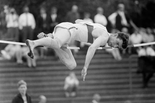 24.07.1966, Springen, Hochsprung, Maenner, Hochspringer, Sechzigerjahre, Leichtathletik, Westdeutsche Meisterschaften 1966 in Leverkusen, Nordrhein-Westfalen, NRW, Deutschland Sechzigerjahre, Sport, Leichtathletik, Westdeutsche Meisterschaften 1966 in Leverkusen, Nordrhein-Westfalen, NRW, Deutschland, 24.07.1966, Springen, Hochsprung, Maenner, Hochspringer, Sixties, sports, athletics, West German Championships in Athletics 1966 in Leverkusen, North Rhine-Westphalia, NRW, Germany, 24.07.1966, jump, high jump, men, high-jumper *** 24 07 1966, Jumping, High Jump, Men, High Jumpers, Sixties, sports, athletics, West German Championships in Athletics 1966 in Leverkusen, North Rhine-Westphalia, NRW, Germany Sixties, sports, athletics, West German Championships in Athletics 1966 in Leverkusen, North Rhine Westphalia, NRW, Germany, 24 07 1966, jumping, high jump, men, high jumper, Sixties, sports, athletics, West German Championships in Athletics 1966 in Leverkusen, North Rhine Westphalia, NRW, Germany, 24 07 1966, jump, high jump, men, high jumper
