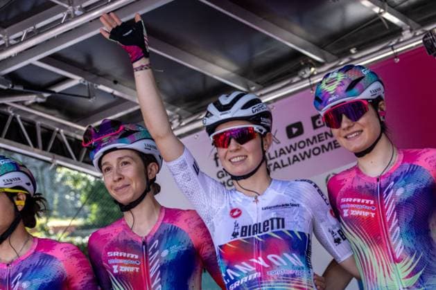 Antonia Niedermaier wearing the white jersey during Giro d Italia Women - Stage 2 - Clusone Aprica, Giro d Italia race in Aprica, Italy, July 07 2025  Copyright: xTommasoxBerardi IPAxSportx xipa-agency.netx xx IPA_60074558 IPA_Agency_IPA60074558