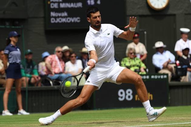 July 7, 2025, London, Celestynow, United Kingdom: NOVAK DJOKOVIC of Serbia during the match against A. De Minaur of Australia in the fourth round of Championships 2025 at Wimbledon AELTC in London. London United Kingdom - ZUMAc278 20250707_zsp_c278_058 Copyright: xMarcinxCholewinskix