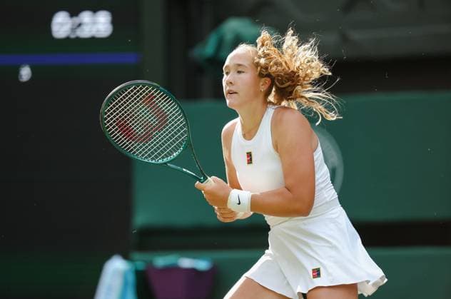Wimbledon 2025 Day 8 Mirra Andreeva v Emma Navarro Wimbledon Championships 2025 Day 8, 07 07 25 Ladies’ Singles - Round of 16 Centre Court Mirra Andreeva v Emma Navarro Mirra Andreeva in action  Copyright: xMarcxAspland ThexTimesx NINTCHDBPICT001008266063