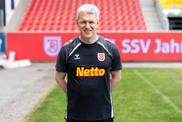 07.07.2025, Fussball, GER, Saison 2025 2026, 3.Liga,Pressetermin, SSV Jahn Regensburg Bernd Meyer (Mannschaftsarzt), SSV Jahn Regensburg; 3. Liga, Portraittermin 2025 2026, DFL REGULATIONS PROHIBIT ANY USE OF PHOTOGRAPHS AS IMAGE SEQUENCES AND OR QUASI-VIDEO.
