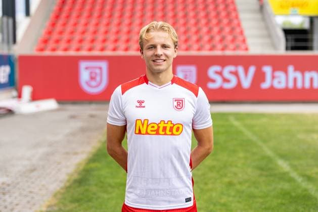 07.07.2025, Fussball, GER, Saison 2025 2026, 3.Liga,Pressetermin, SSV Jahn Regensburg Philipp Müller, SSV Jahn Regensburg; 3. Liga, Portraittermin 2025 2026, DFL REGULATIONS PROHIBIT ANY USE OF PHOTOGRAPHS AS IMAGE SEQUENCES AND OR QUASI-VIDEO.