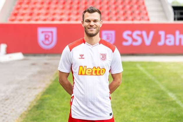 07.07.2025, Fussball, GER, Saison 2025 2026, 3.Liga,Pressetermin, SSV Jahn Regensburg Benedikt Saller, SSV Jahn Regensburg; 3. Liga, Portraittermin 2025 2026, DFL REGULATIONS PROHIBIT ANY USE OF PHOTOGRAPHS AS IMAGE SEQUENCES AND OR QUASI-VIDEO.